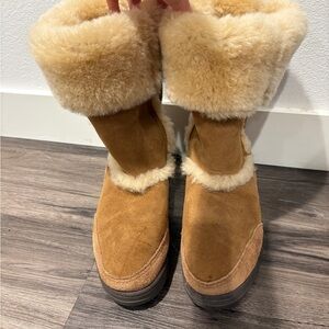 UGG Tan Shearling Winter Boots, size 7